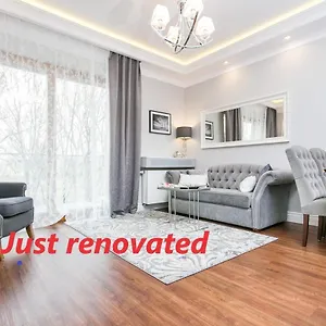 https://diamonds-executive-2-bedroom-apartment.krakowhotelspoland.com